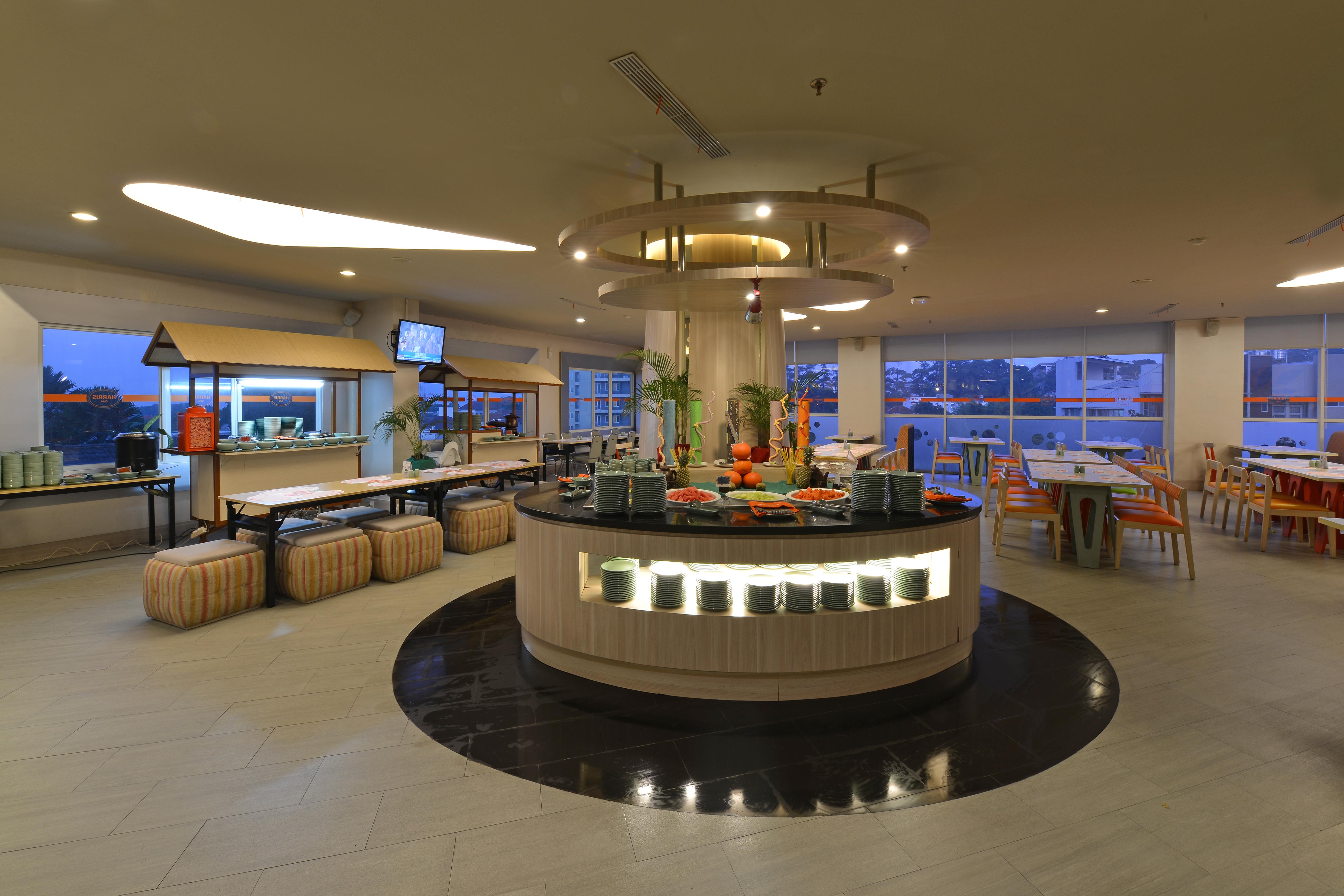 HARRIS Hotel & Conventions Ciumbuleuit - Bandung Buitenkant foto