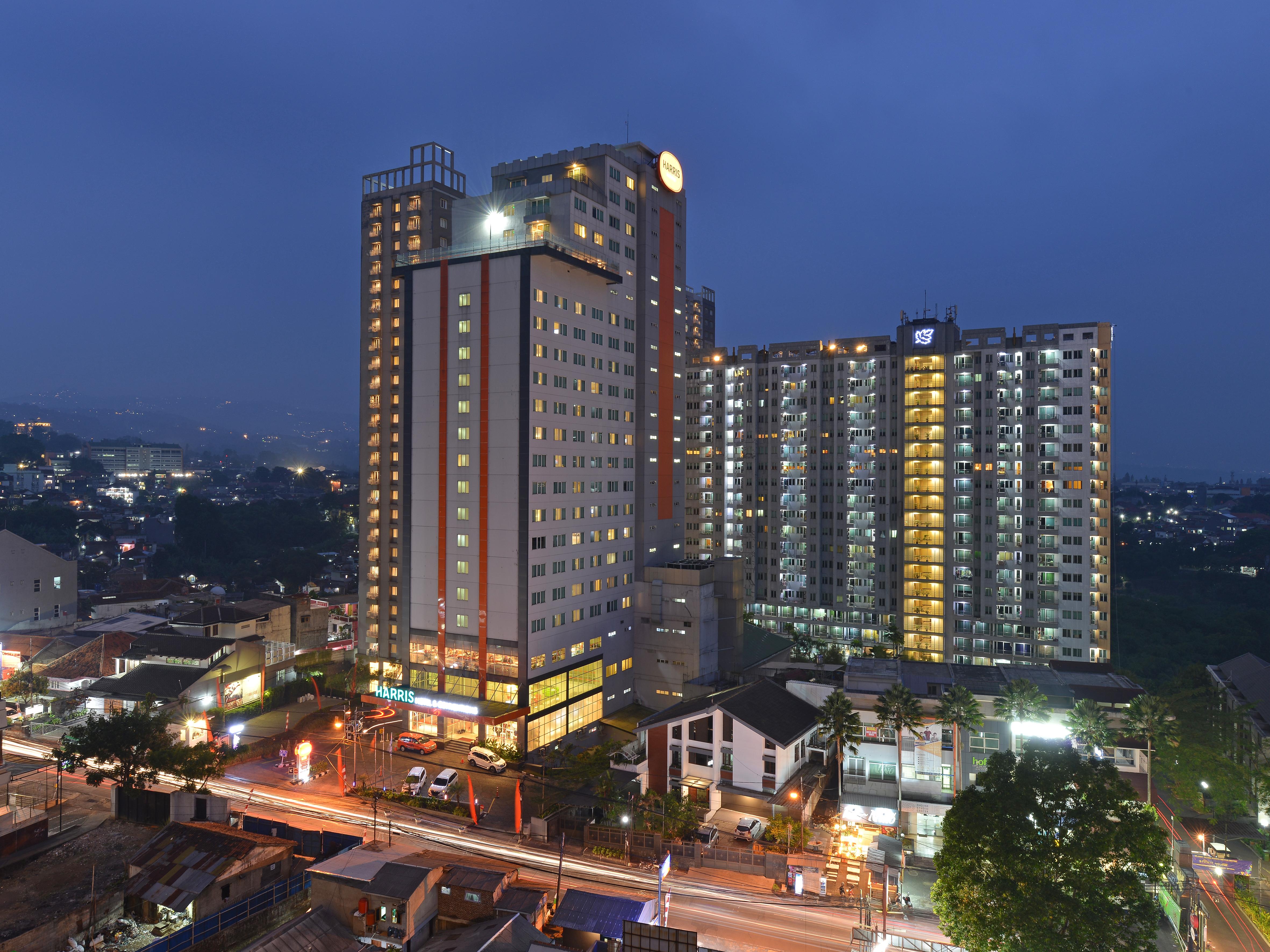 HARRIS Hotel & Conventions Ciumbuleuit - Bandung Buitenkant foto